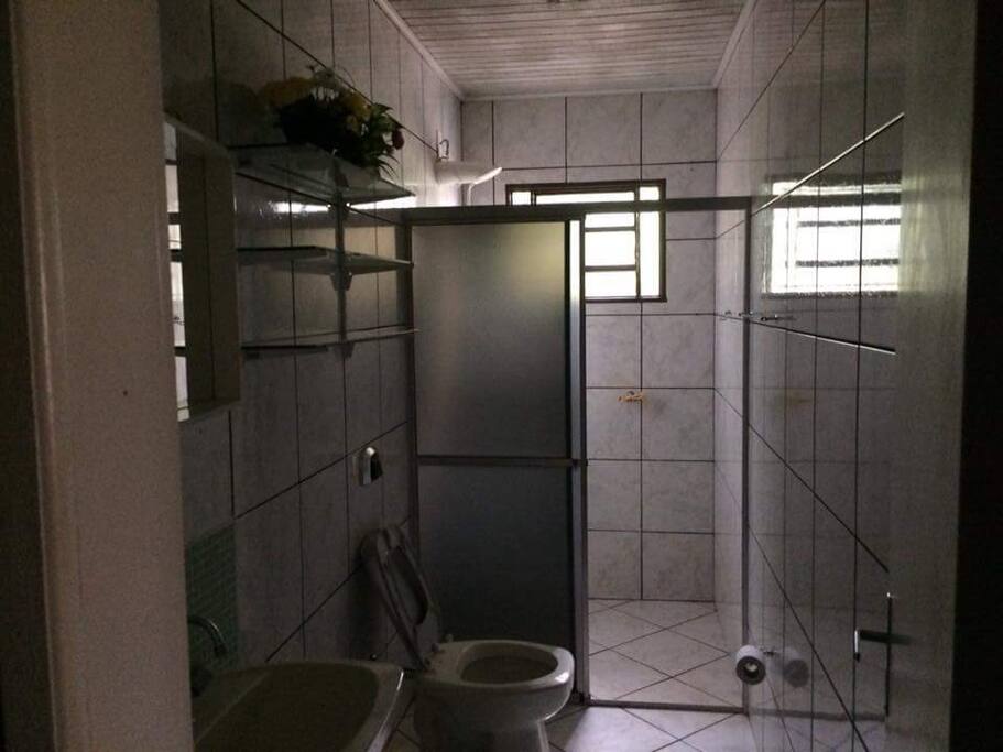 Banheiro Compartilhado.