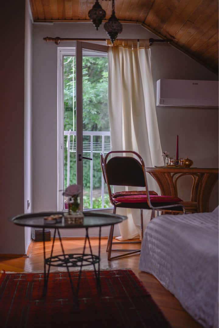 Градина и климатик за приятния ви летен престой 