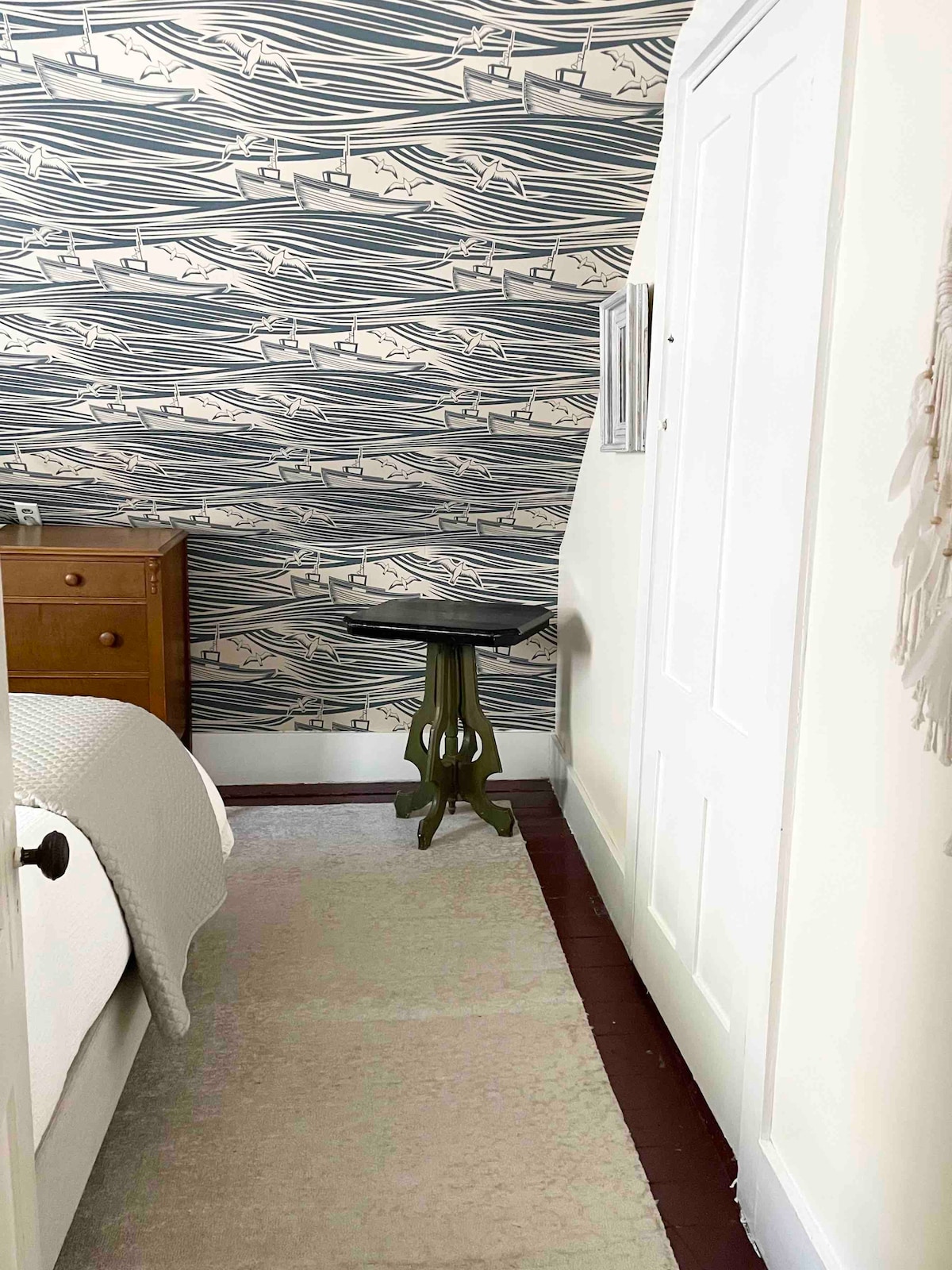 Entrada a la habitación Kirby a través de Kathleen Room