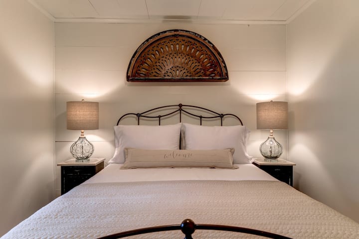 Queen bed