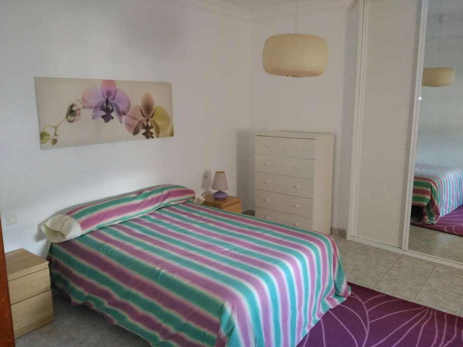 Dormitorio principal/double bedroom