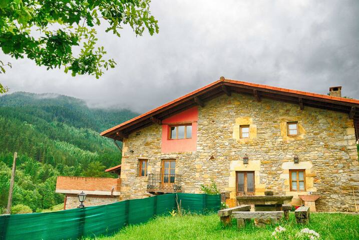 Disfrutar de entorno natural en Lapatza, Mallabia gallery image 5