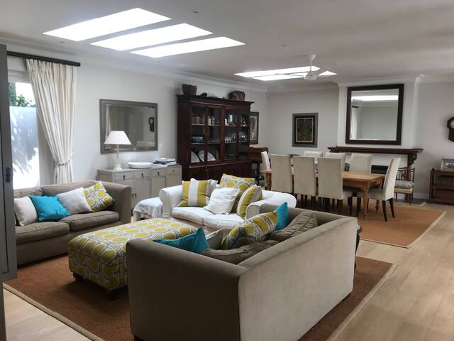 Tranquil family home, Constantia gallery image 2