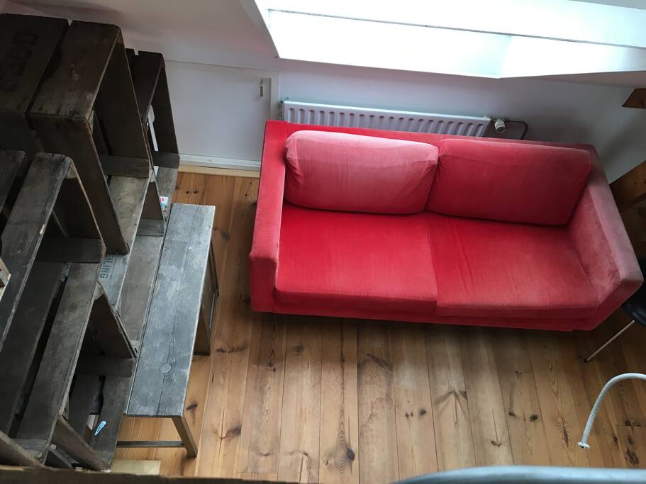 picture from the bunk bed