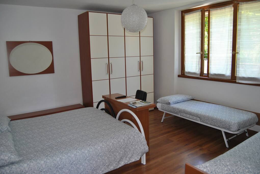 Camera da letto doppia o tripla o quadrupla - Bedroom double or triple or quadruple