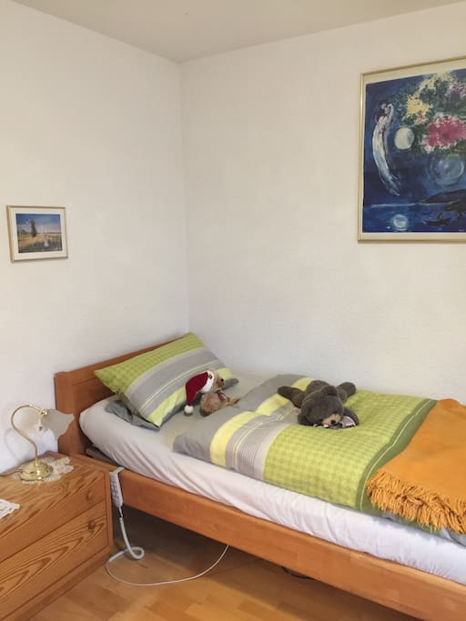 Single bedroom/Einzelzimmer