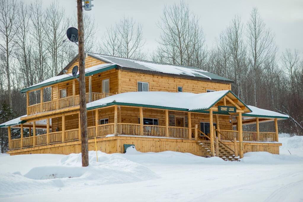 The great outdoors plus luxury with 15 beds.