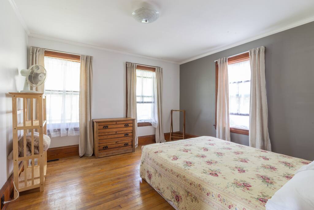 Front bedroom