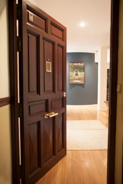 Top Airbnb: Spacious Exclusive Apartment in Madrid Golden Mile en Salamanca