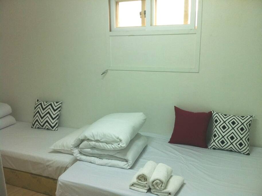 Random room 3