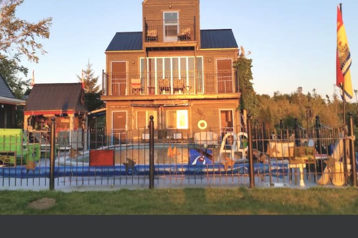 Oceanfront “Funky” resort with pool! One of a kind