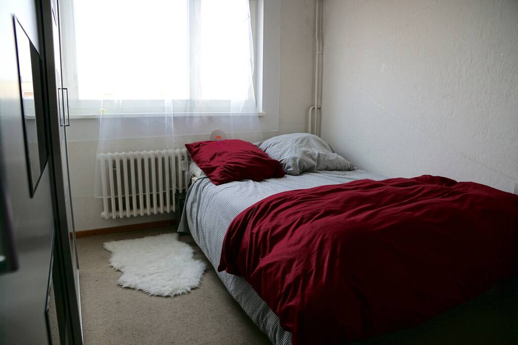 Bedroom with double bed