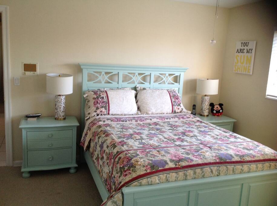 Queen size bed