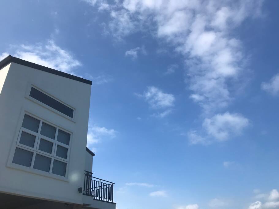 가을하늘이 그야말로 높고 높아지고 있어요.
