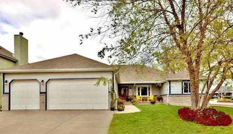 La Vista Vacation Rentals Homes Nebraska United States Airbnb