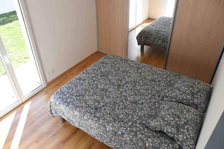 חדר שינה 1 מיטה 160 ס"מ