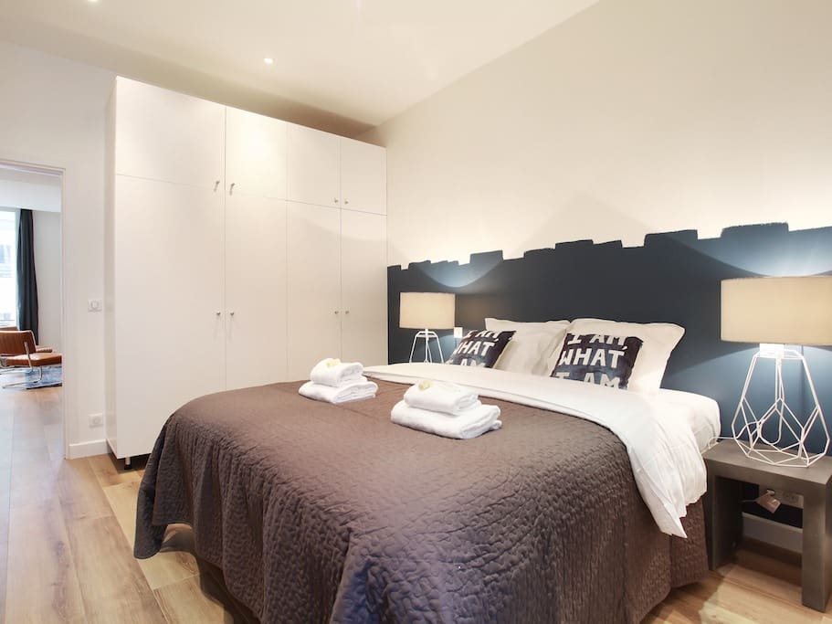 Guest room
