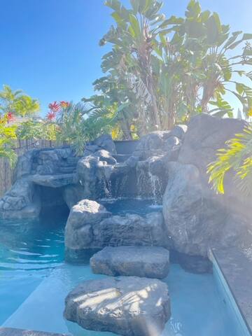 “Tide Pools, A Resort Style Home” w/ Concierge gallery image 3