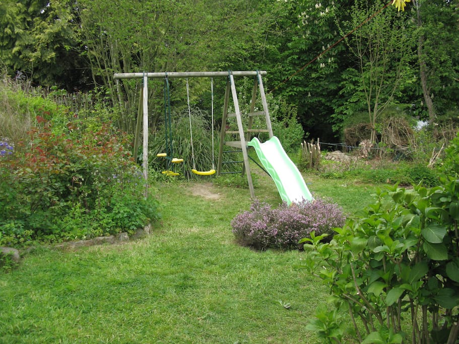jardin avec portique