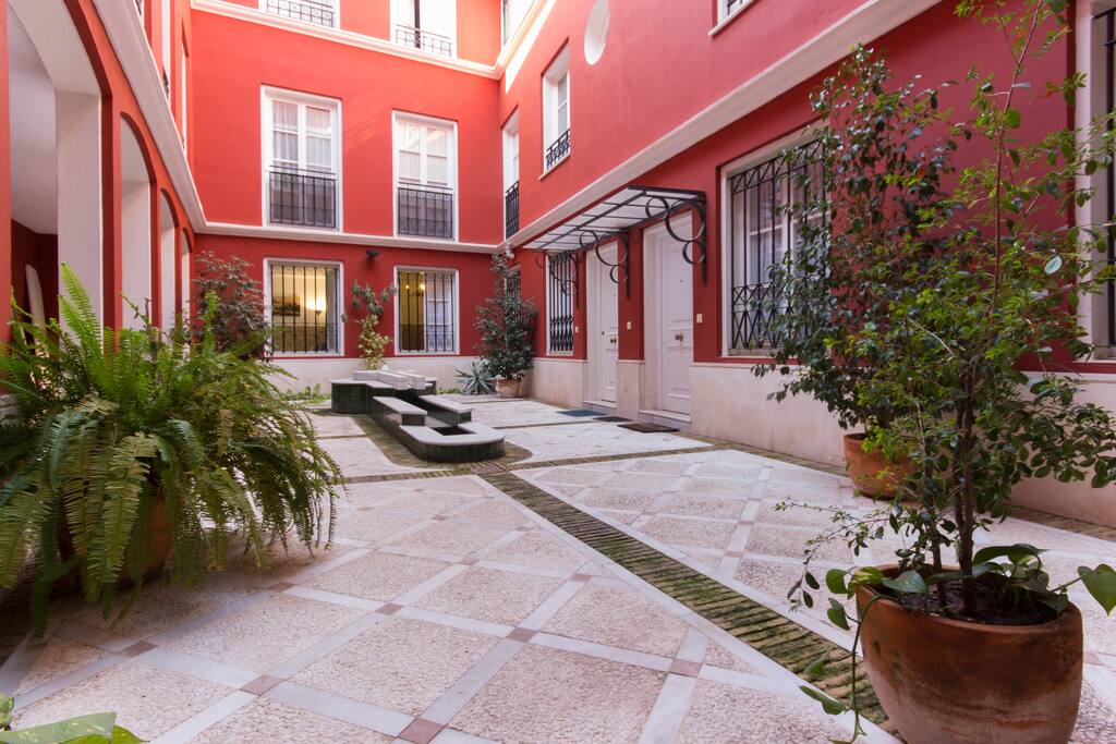When you will be here the rest will not matter! The perfect Oasis in the city!