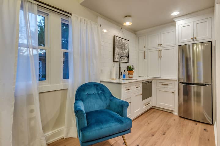 Midtown Bungalow - The Village, OK