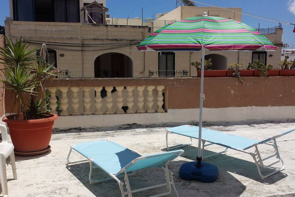 Large roof space for you to relax in