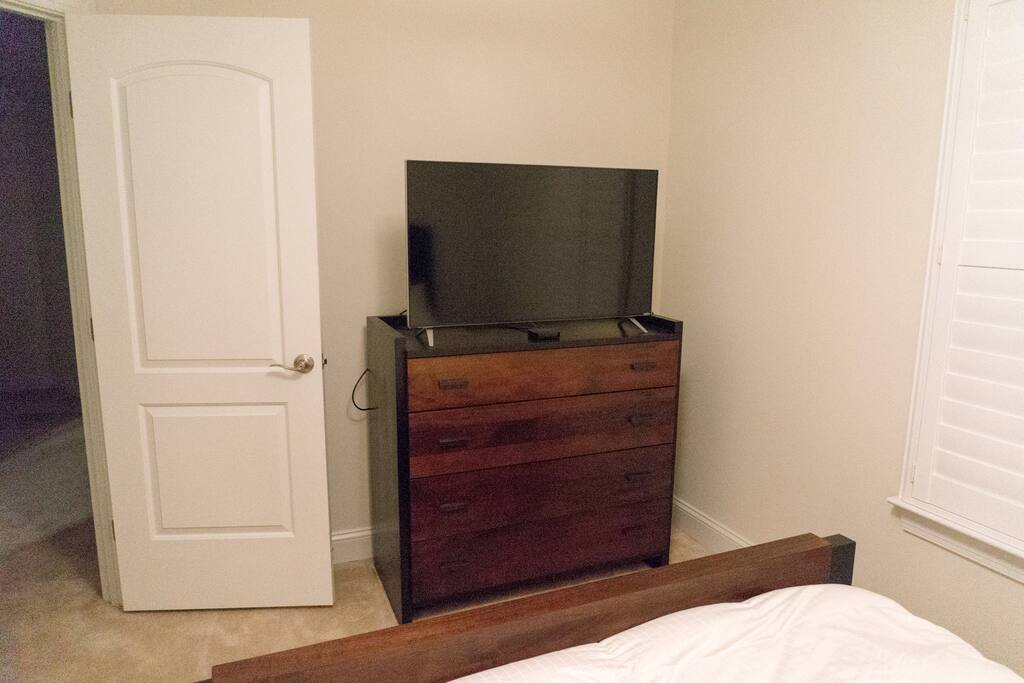 43" 4K TV with Apple TV and Streaming Apps for entertainment.