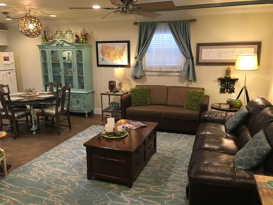 Acorn Cottage is a beautifully decorated living space that will make you feel right at home!