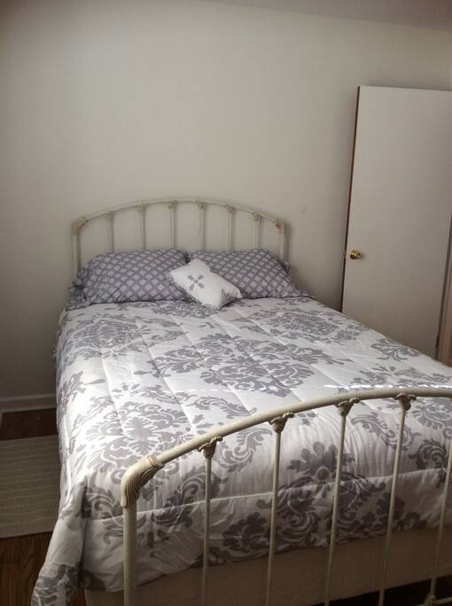 Queen bed