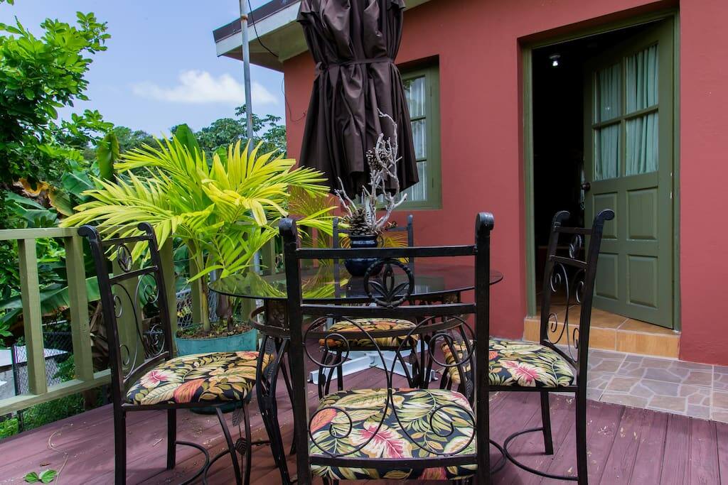 Outdoor deck - communal area