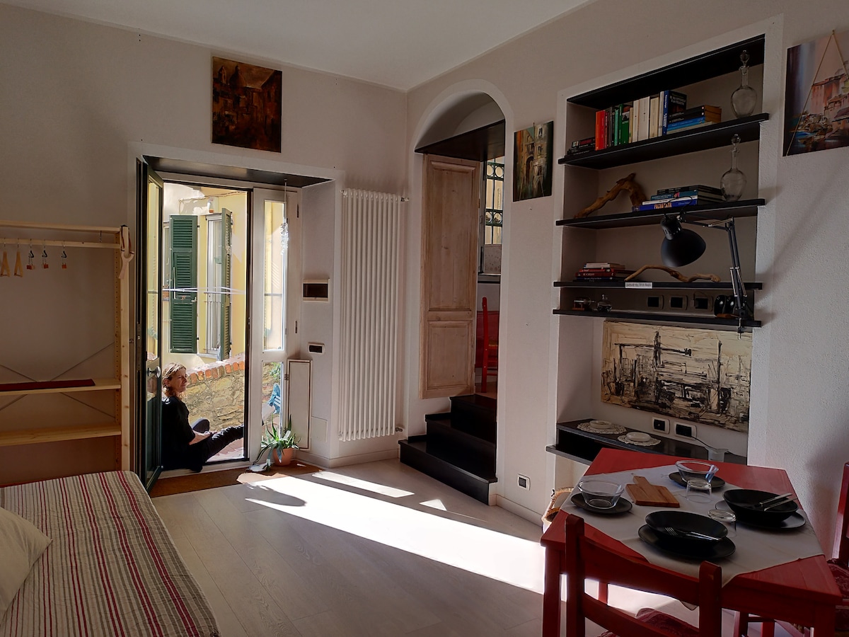 Annuncio Airbnb popolare: Scirocco (010025-LT-1256) a Genova