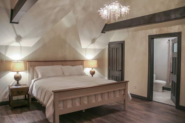 Loft Suite - King Bed - Located on second floor
