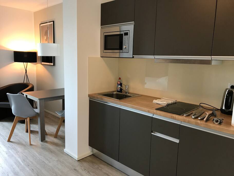 NEW LUXURY CITY BUSINESS APARTMENT+WLAN+TV ***** - 본(Bonn)의 아파트에서 살아보기, Nordrhein-Westfalen, 독일