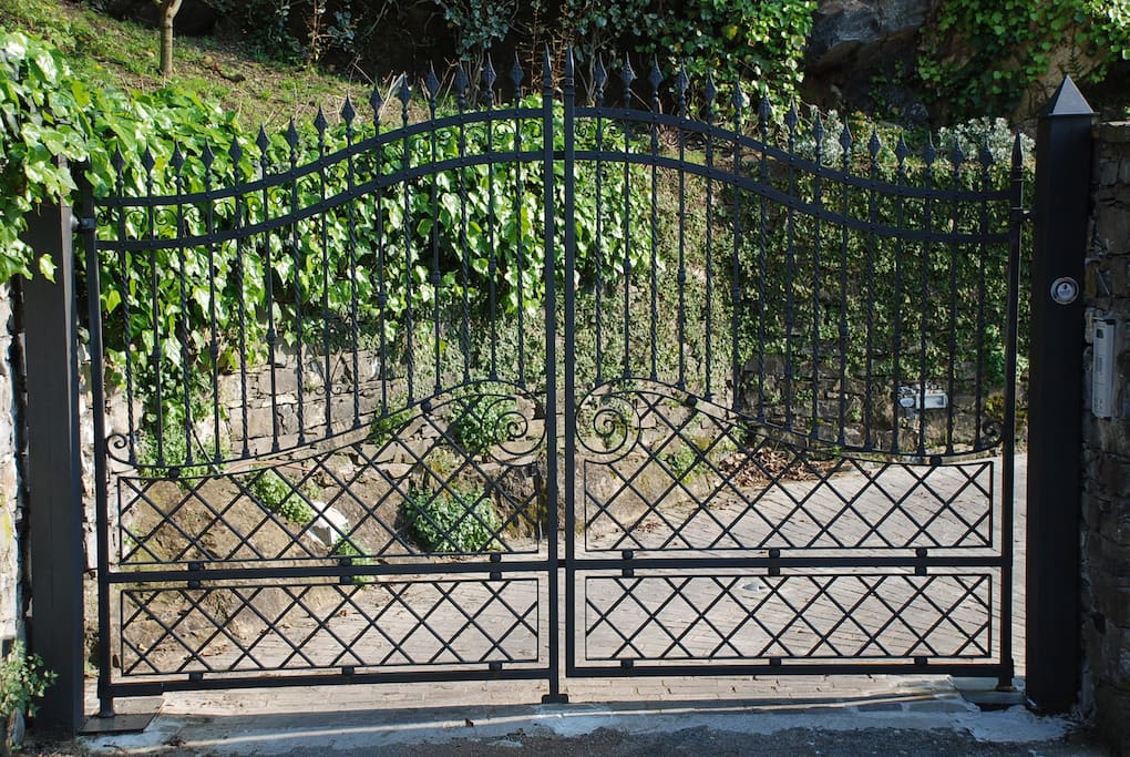 Gates into private drive