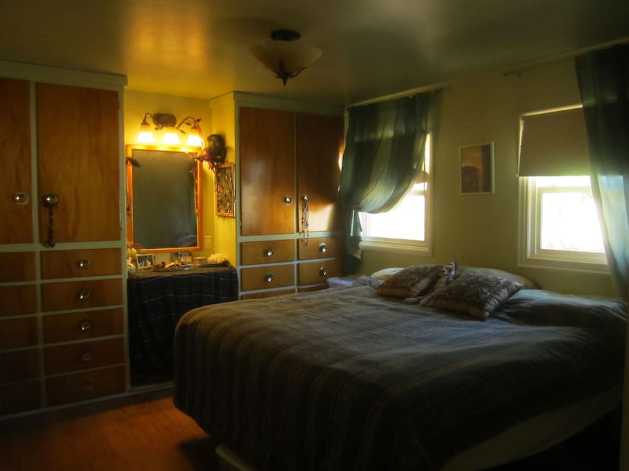 King Bed room