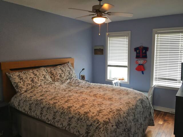 Delightful Private Room for Two in Schomberg - (B)