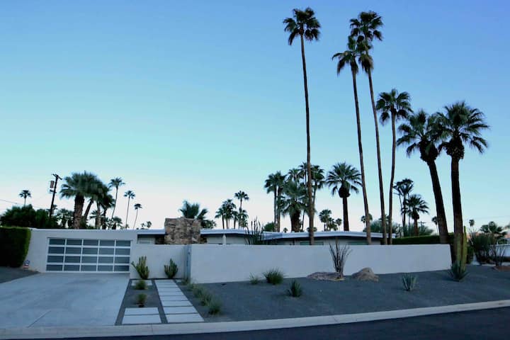 الصورة رقم 1 لـ ذا آر آند آر بالم سبرينغز (#4245)