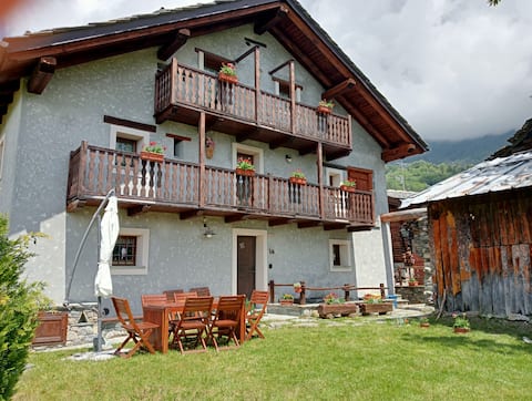 Home Sweet Home CIR 0041