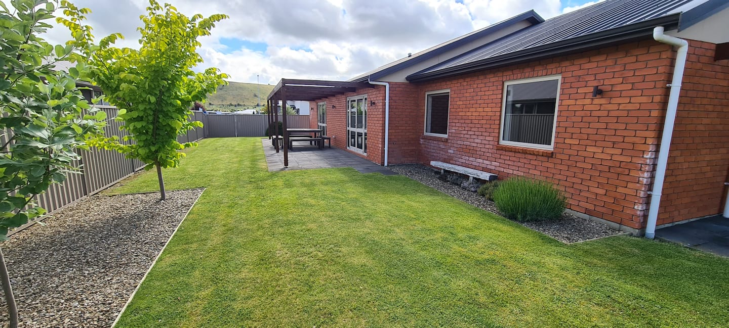 Cyclists’ Base & Relaxing Getaway In Clyde 1