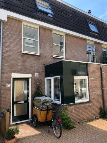 Lovely family home in city centre of The Hague gallery image 3