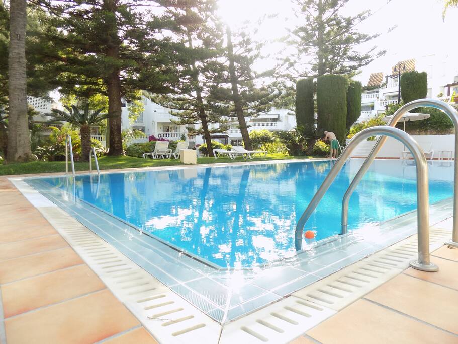 Piscina comunitaria