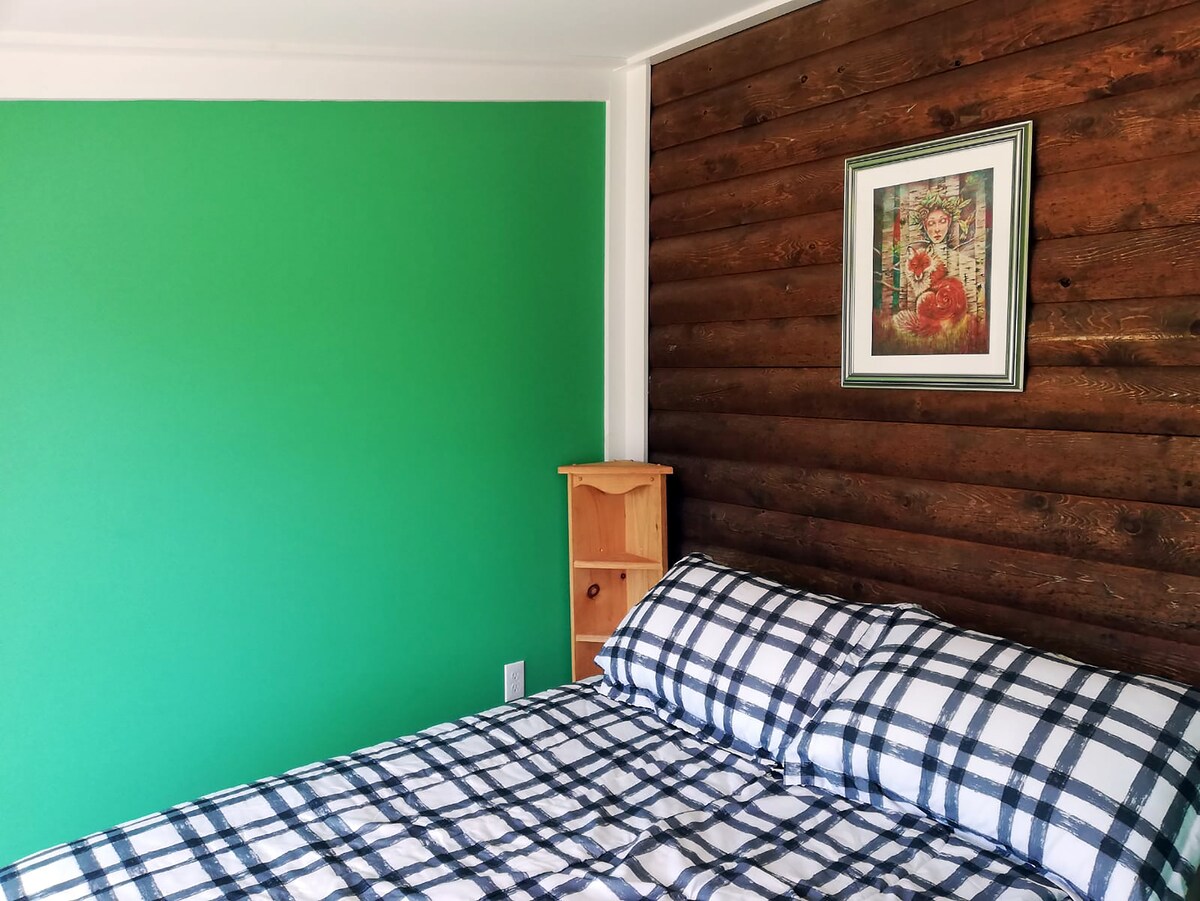 חדר שינה 2 עם מיטה זוגית