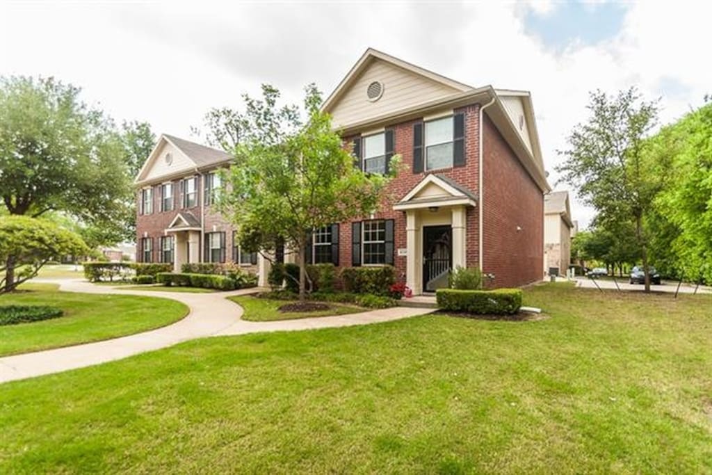 Large green space around the house