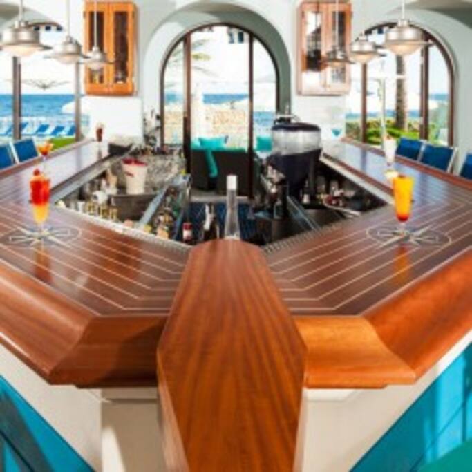 Infinity Bar