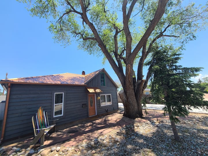 Downtown in a Mountain Town Bungalows for Rent in Monument, Colorado