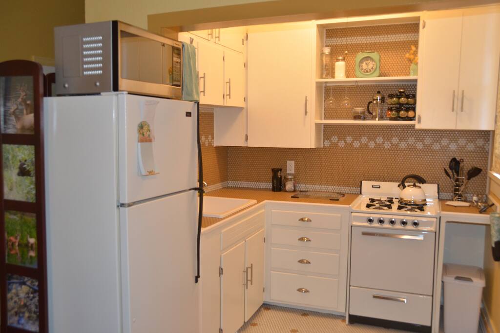 1930's Penny Tile Kitchen