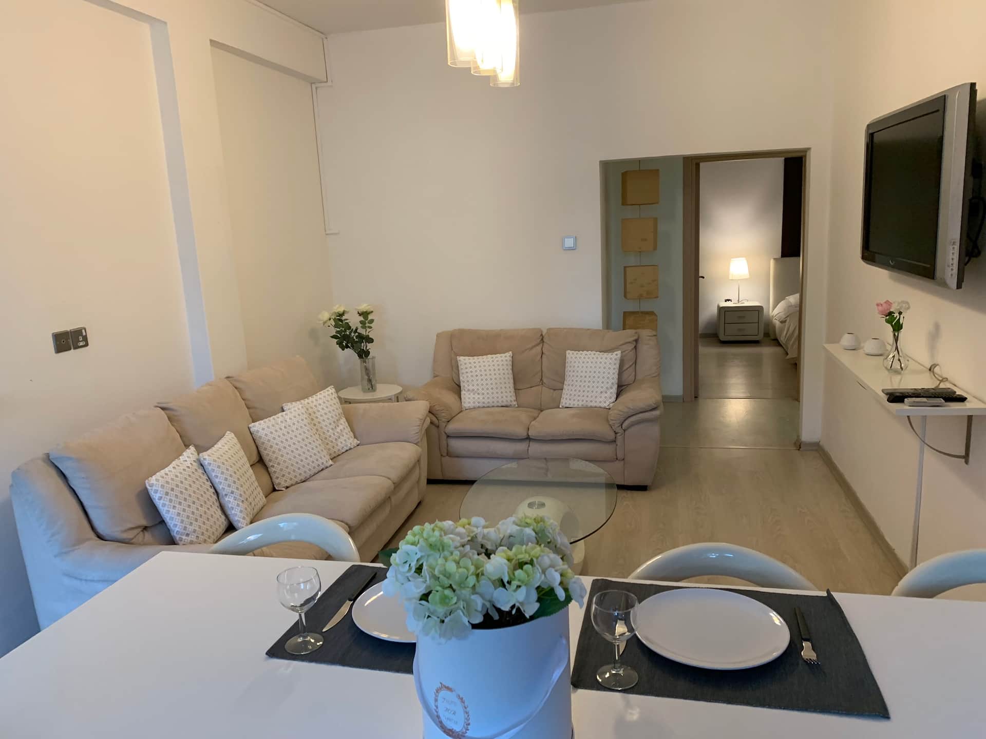 Melanie’s luxury city centre apartment II