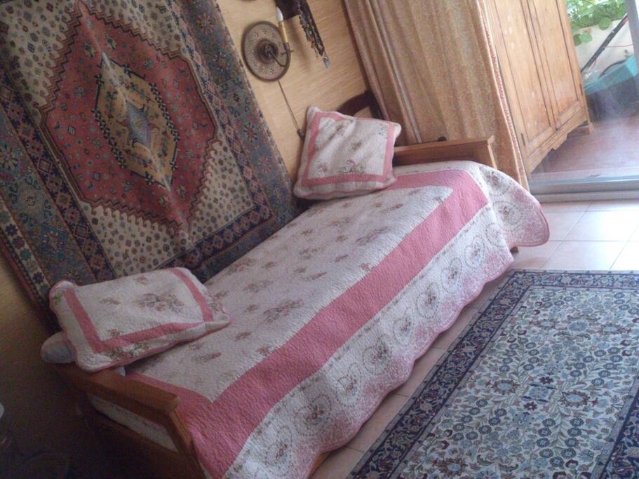 Chambre un lit.