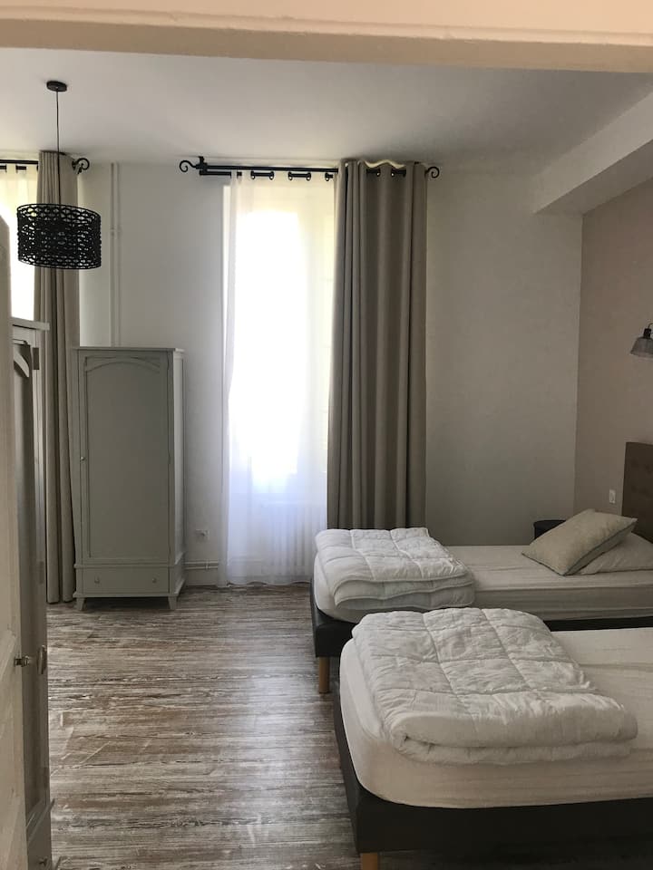 საძინებელი 2