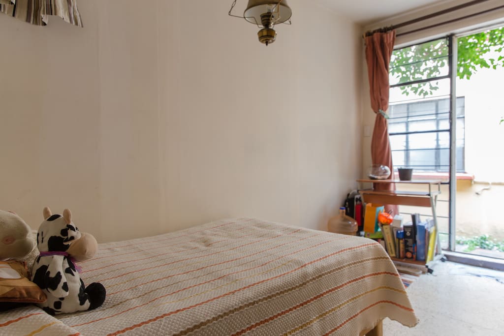 Comfortable!; Room with independent Access to street